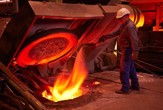 Gießerei Erla Mittelfrequenz-Induktions-Schmelzofen